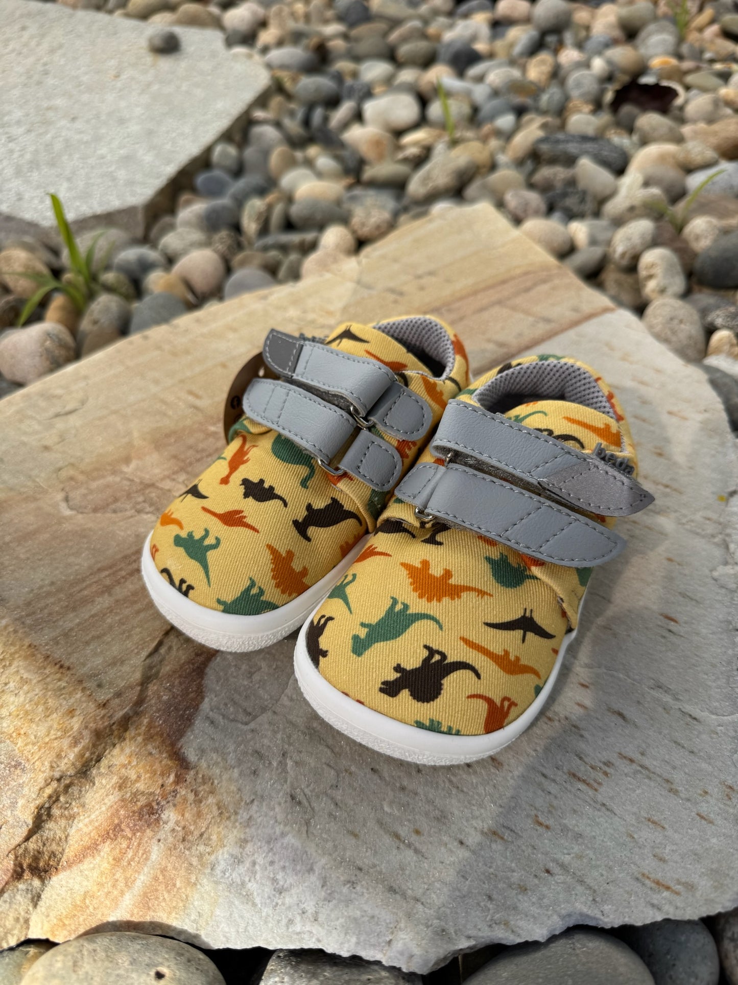 Canvas Sneakers by Beda