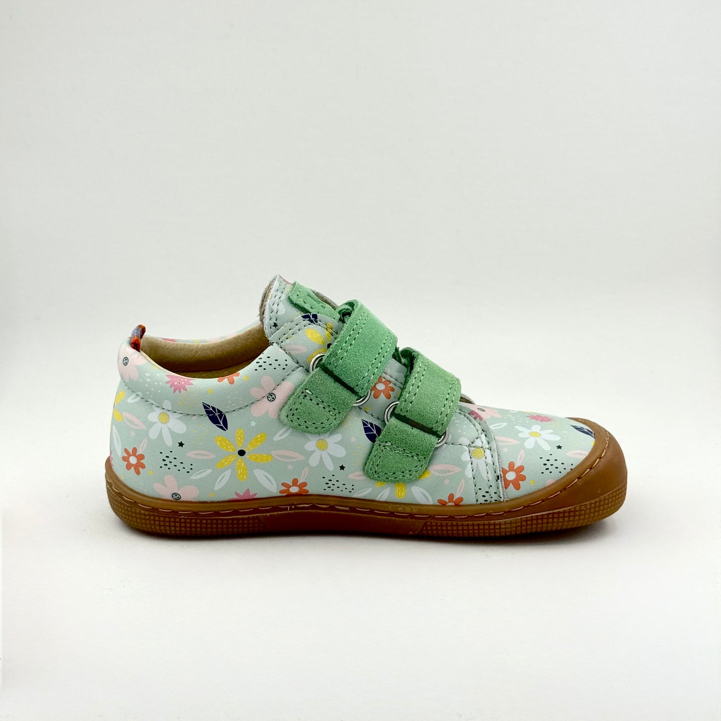 Barefoot All Season Sneakers by Koel NEW